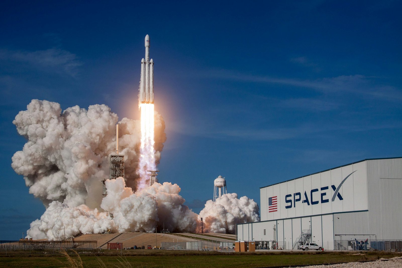 SpaceX has bought $329M worth of Tesla Megapacks so far this year