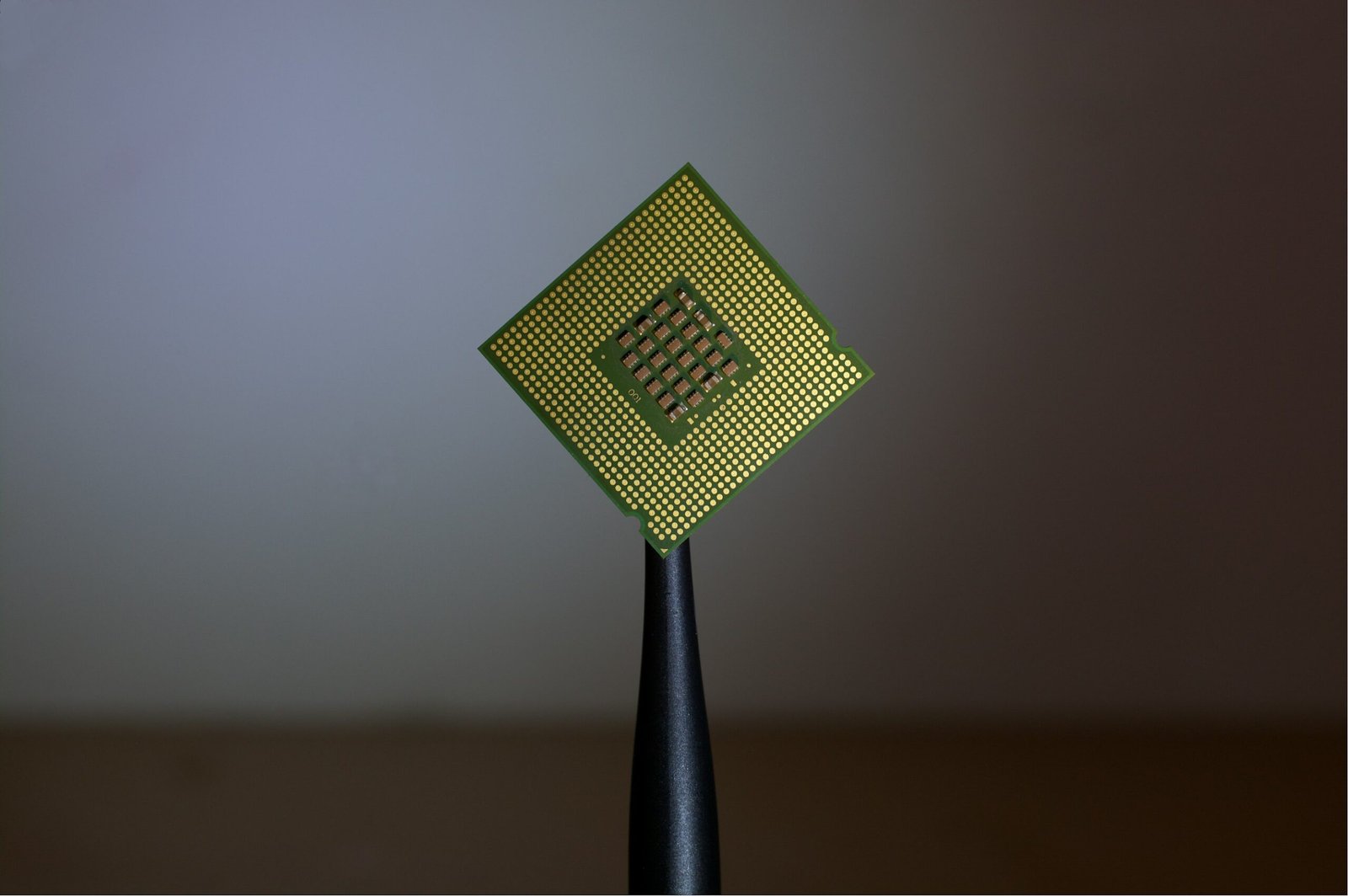 Embattled Situational Awareness Doubles Down with $400M Bet on Chip Startup Source Foundry